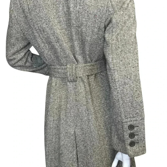 Donnybrook Trench Coat Size Small. - Picture 6 of 14